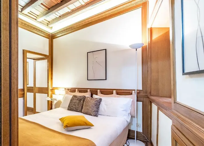 Spagna Historical By Spanish Steps דירה רומא